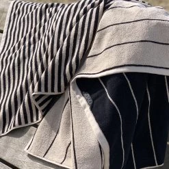OYOY LIVING Raita Towel - 50x100 Cm - Clay / Black NOW IN STOCK