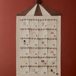OYOY LIVING Christmas Calendar Circus - Beige / Brown