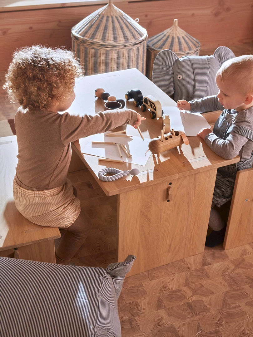 OYOY MINI Eddie Dog Pencil Holder - Nature 3 OYOY MINI Eddie Dog Pencil Holder - Nature