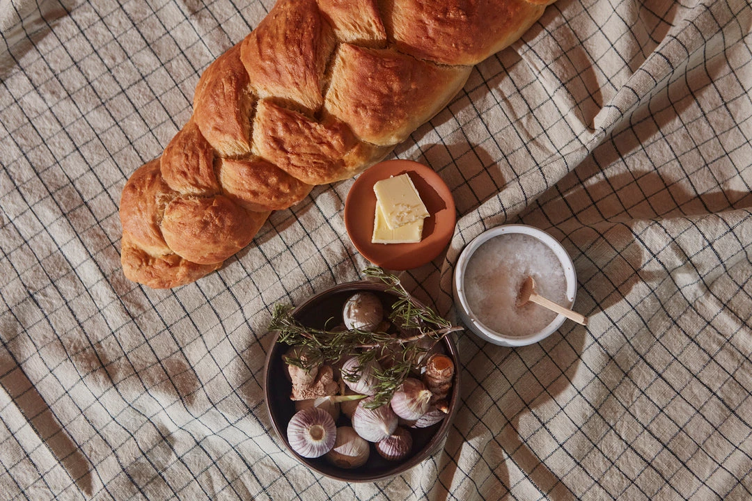 OYOY LIVING Grid Tablecloth - 200x140 Cm NOW IN STOCK 4 OYOY LIVING Grid Tablecloth - 200x140 Cm NOW IN STOCK