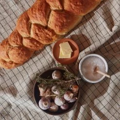 OYOY LIVING NOW IN STOCK Grid Tablecloth - 260x140 Cm