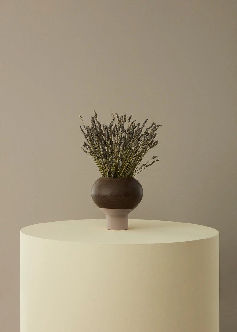 OYOY LIVING NOW IN STOCK Hagi Vase - Brown 2 OYOY LIVING NOW IN STOCK Hagi Vase - Brown