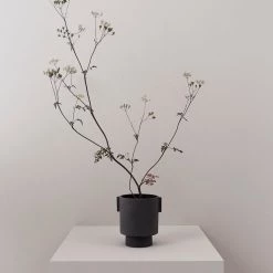 OYOY LIVING NOW IN STOCK Inka Kana Pot - Medium - Anthracite