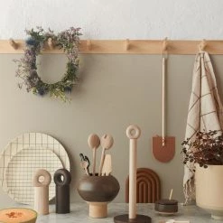 OYOY LIVING NOW IN STOCK Pieni Coat Rack - Nature 7 OYOY LIVING NOW IN STOCK Pieni Coat Rack - Nature
