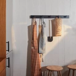 OYOY LIVING Rainbow Flyswatter - Black Accessories