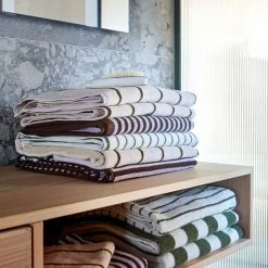 OYOY LIVING Raita Towel - 50x100 Cm LOOK FORWARD TO