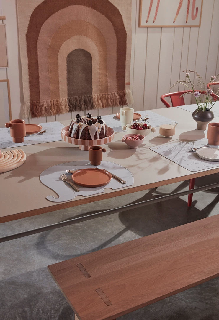 OYOY LIVING Toppu Tray - Large - Caramel / Rose 2 OYOY LIVING Toppu Tray - Large - Caramel / Rose