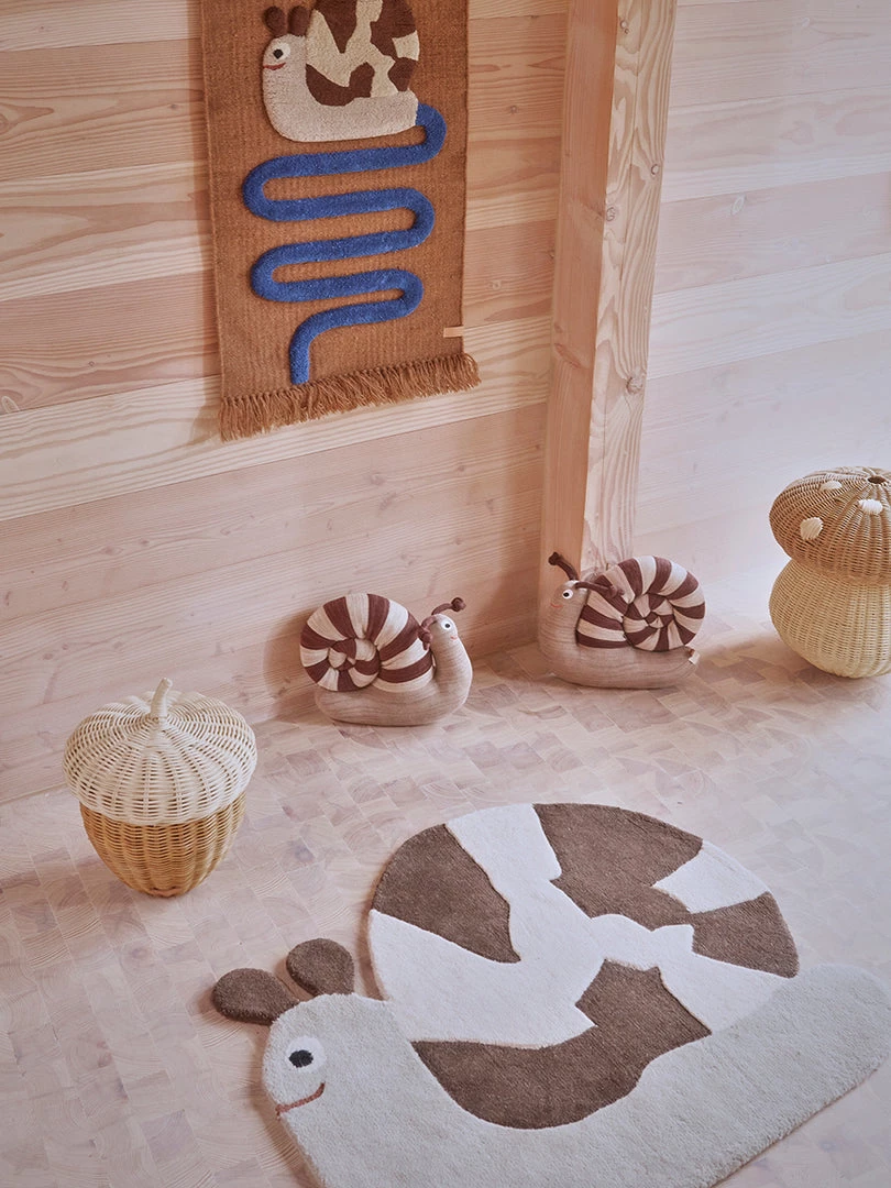 OYOY MINI NOW IN STOCK Sally Snail On The Way Wall Rug - Optic Blue 3 OYOY MINI NOW IN STOCK Sally Snail On The Way Wall Rug - Optic Blue