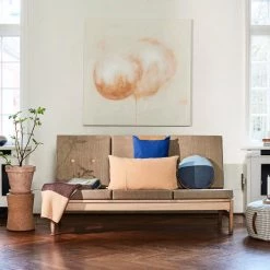 OYOY LIVING NOW IN STOCK Sit On Me Pouf - Round - Offwhite