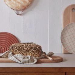 OYOY LIVING Yumi Cutting Board - Nature